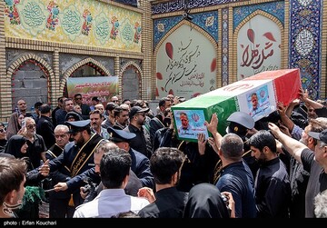 مراسم خاکسپاری شهدای اقتدار ایران در امامزاده صالح(ع)