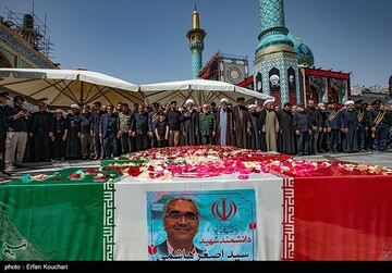 مراسم خاکسپاری شهدای اقتدار ایران در امامزاده صالح(ع)