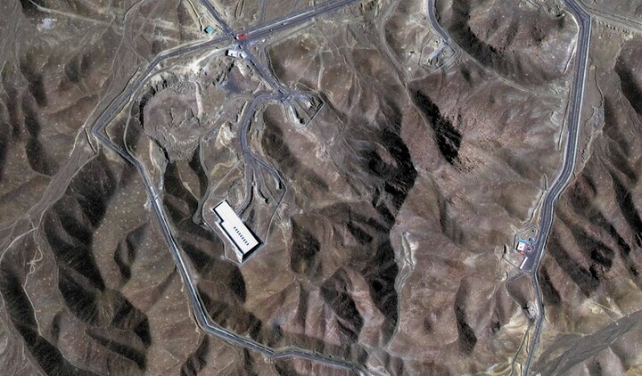 اذعان نیویورک تایمز به توانایی ایران برای ادامه برنامه هستهای اذعان نیویورک تایمز به توانایی ایران برای ادامه برنامه هستهای