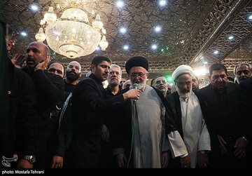 تشییع و خاکسپاری پیکر شهید «حسین سلامی» در حرم عبدالعظیم(ع)