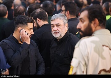 تشییع و خاکسپاری پیکر شهید «حسین سلامی» در حرم عبدالعظیم(ع)