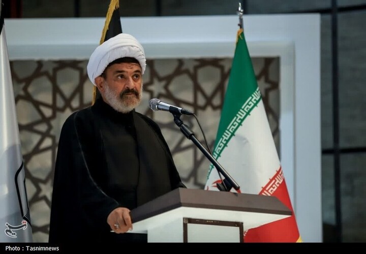 زنان مقاومت جامعه را به سمت عبودیت و تحقق اهداف انبیا می‌برند