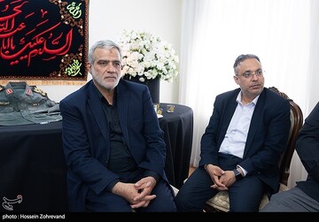 دیدار جمعی از مدیران رسانه‌های کشور با خانواده شهید سلامی