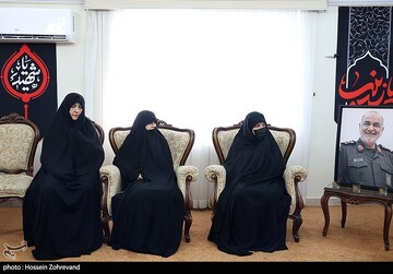 دیدار جمعی از مدیران رسانه‌های کشور با خانواده شهید سلامی