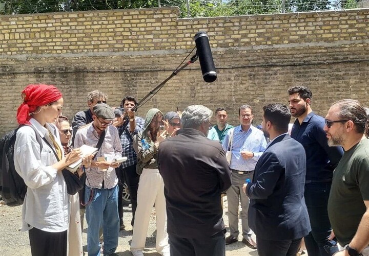 بازدید ۱۵خبرنگار مستقل خارجی از آثار جنایت اسرائیل در زندان اوین