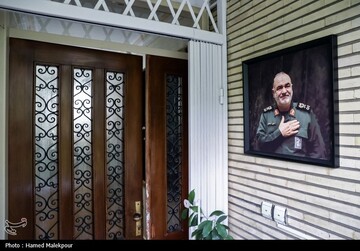 حضور قالیباف در منزل سرداران شهید رشید، سلامی و محققی