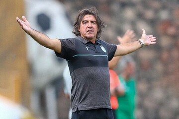 ساپینتو چشم‌انتظار تکمیل لیست استقلال؛ جانشین آشورماتوف مشخص شد