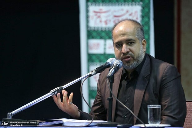 خضریان: انحراف سازمان ثبت اسناد و املاک کشور از وظیفه ذاتی و قانونی