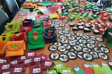 دست‌سازه‌های کودکان و نوجوانان به زائران امام حسین(ع) می‌رسد