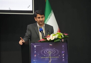 تأکید وزیر ارتباطات بر توجه به اقتصاد دیجیتال و انرژی خورشیدی