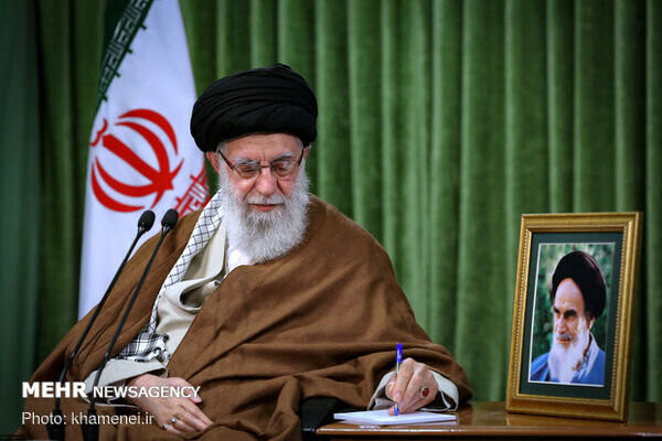 آیت الله خامنه ای