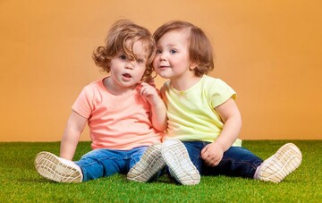 راهنمایی برای والدین؛ ویژگی‌ها و چالش‌های تربیتی دوقلوها