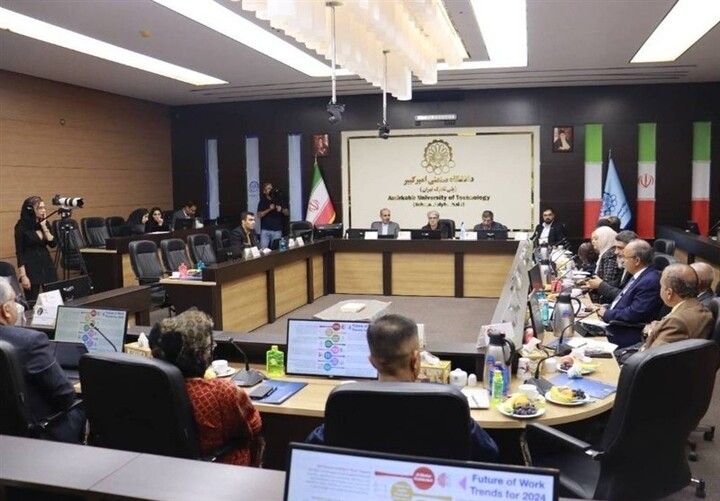 مهاجرت نخبگان به کشورهای اروپایی و آمریکایی چالش جهان اسلام مهاجرت نخبگان به کشورهای اروپایی و آمریکایی چالش جهان اسلام