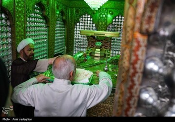 آیین غبارروبی حرم مطهر حضرت شاهچراغ (ع)