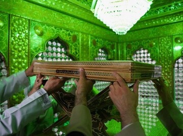 آیین غبارروبی حرم مطهر حضرت شاهچراغ (ع)