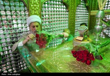 آیین غبارروبی حرم مطهر حضرت شاهچراغ (ع)
