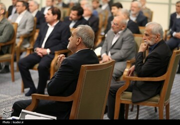 دیدار رئیس‌جمهور و اعضای هیئت دولت با مقام معظم رهبری