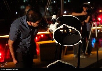 ماه‌گرفتگی در آسمان تهران