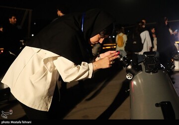 ماه‌گرفتگی در آسمان تهران