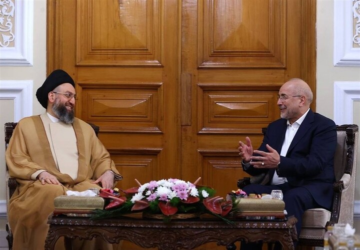 دیدار حکیم با قالیباف؛ تأکید بر گسترش همکاریهای پارلمانی و حمایت از ثبات منطقه دیدار حکیم با قالیباف؛ تأکید بر گسترش همکاریهای پارلمانی و حمایت از ثبات منطقه