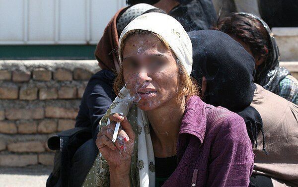اعتیاد زنان