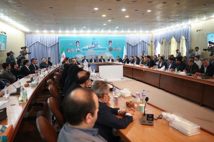 آغاز سفر پزشکیان به استان اردبیل با برگزاری نشست توسعه عدالت آموزشی سفر استانی