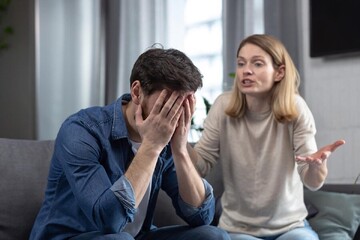 پرسش و پاسخ درباره ازدواج، دروغ گویی و رفیق بازی همسر