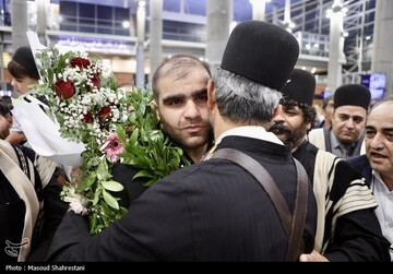 ورود تیم ملی کشتی فرنگی به ایران