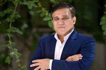 ژست انتخاباتی با باشگاه استقلال
