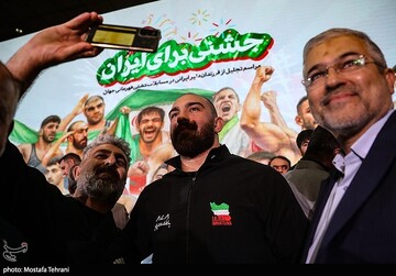 جشن ملی قهرمانی کشتی