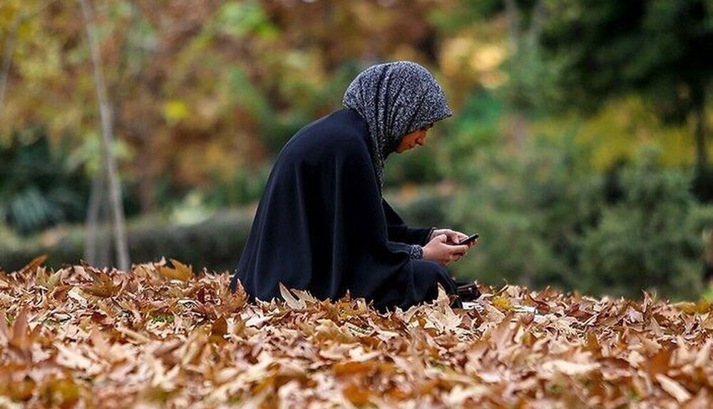 چالش‌های فرهنگی و اقتصادی تجرد دختران دهه ۶۰: نگاهی به نقش حمایتی حاکمیت