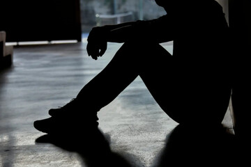 چرا پسرم به کشتن خود فکر می‌کند؟