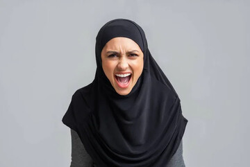 من یک مادر عصبانی هستم!