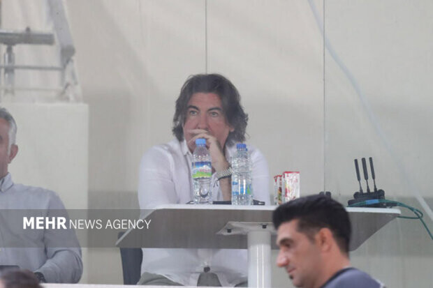 حرکت عجیب ساپینتو بعد از تساوی استقلال + عکس