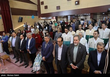 ویژه برنامه لبخند فرشته‌ها در بیمارستان کودکان امام حسین(ع) -اصفهان
