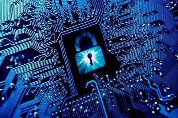 درخواست اجرای مصوبه بومی‌سازی نرم‌افزارهای پایه از سوی انجمن رمز