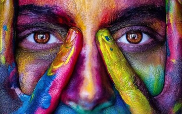 هر آنچه باید درباره رنگ درمانی بدانید