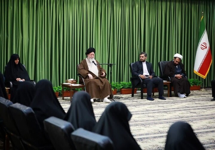 آیتالله علمالهدی: جوانی جمعیت و رفع مشکلات پزشکی؛ محورهای اساسی توسعه جامعه آیتالله علمالهدی: ضرورت مدیریت هوشمندانه جریان وفاق و مطالبهگر در دانشگاه