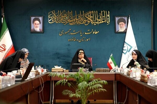 نشست هماهنگی هفته گرامیداشت مقام زن برگزار شد ث