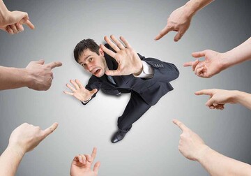 چطور دست از قضاوت دیگران برداریم؟