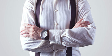 عادت های رایج در روانشناسی زبان بدن که اسرار درونتان را فاش می‌کند