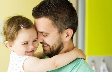 نقش پدر در خانواده را پر رنگ‌تر کنیم