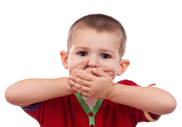 اگه فرزندمون کم حرف میزنه چیکار کنیم؟