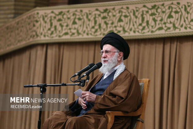 دیدار دانشآموزان و دانشجویان با رهبر معظم انقلاب اسلامی