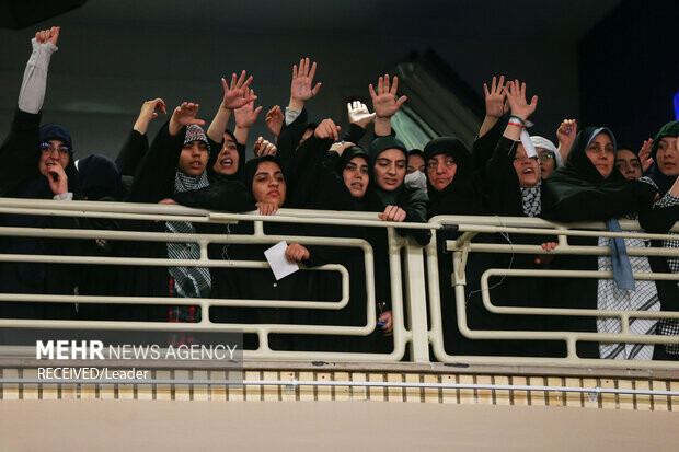 دیدار دانشآموزان و دانشجویان با رهبر معظم انقلاب اسلامی