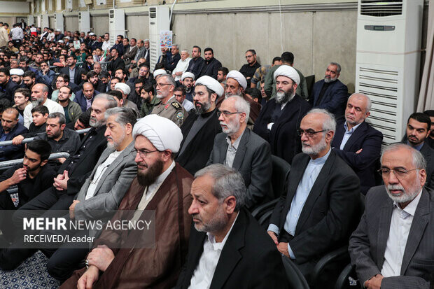 دیدار دانشآموزان و دانشجویان با رهبر معظم انقلاب اسلامی