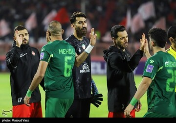 بیرانوند بهترین بازیکن دیدار تراکتور الشرطه شد