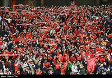 دیدار تیم های فوتبال تراکتور و الشرطه عراق