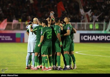 دیدار تیم های فوتبال تراکتور و الشرطه عراق