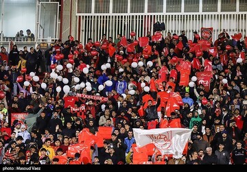 دیدار تیم های فوتبال تراکتور و الشرطه عراق